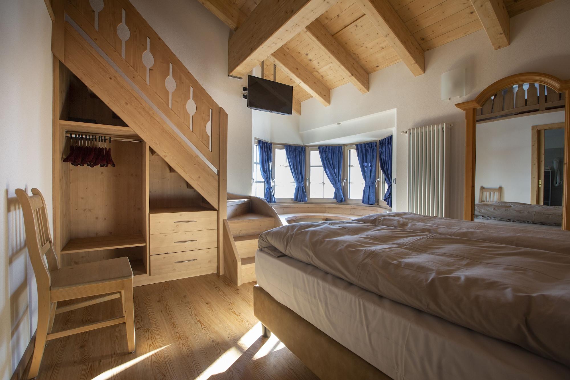 Hotel "La Suisse" 利维尼奥 外观 照片