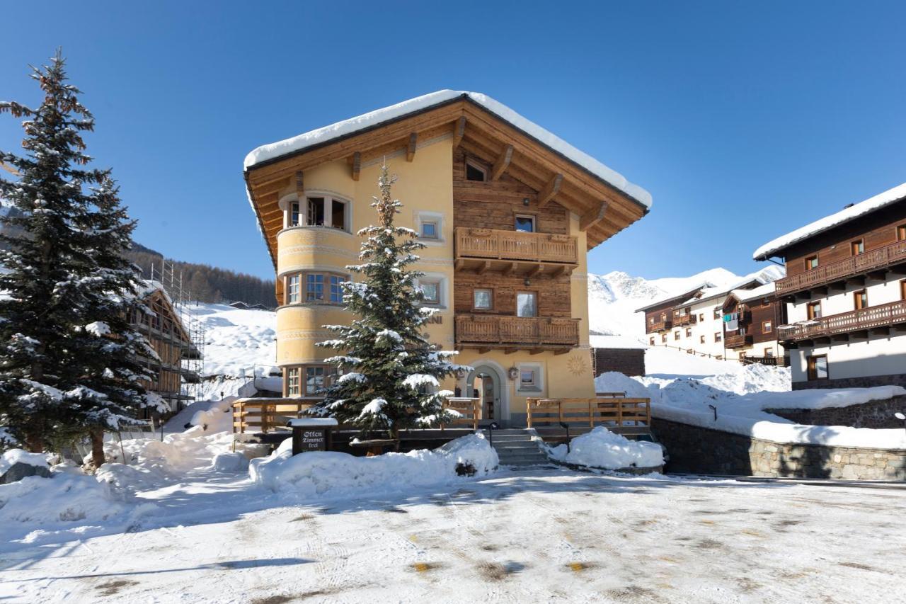 Hotel "La Suisse" 利维尼奥 外观 照片
